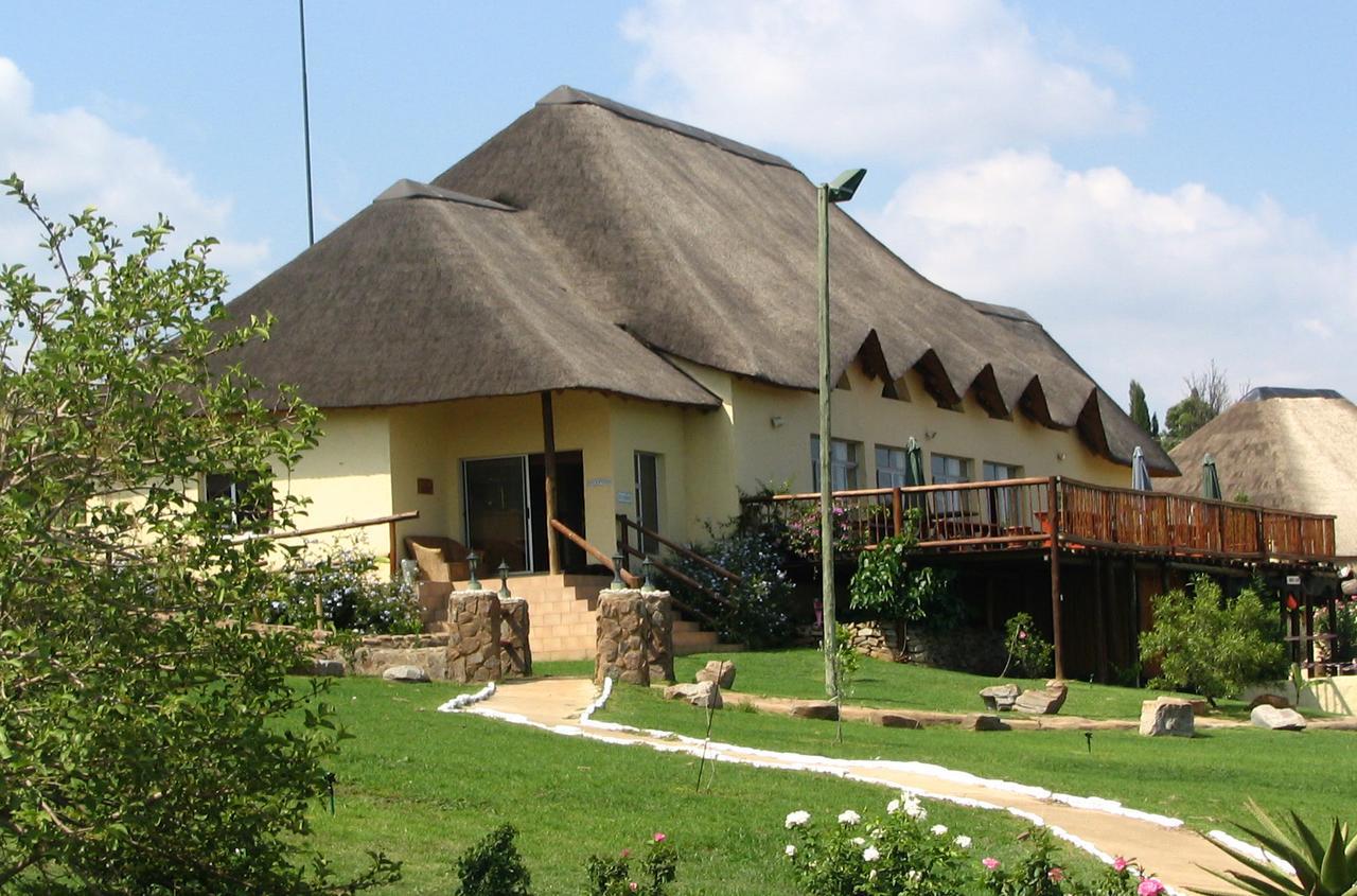 The Nutbush Boma Lodge Hekpoort Exterior foto